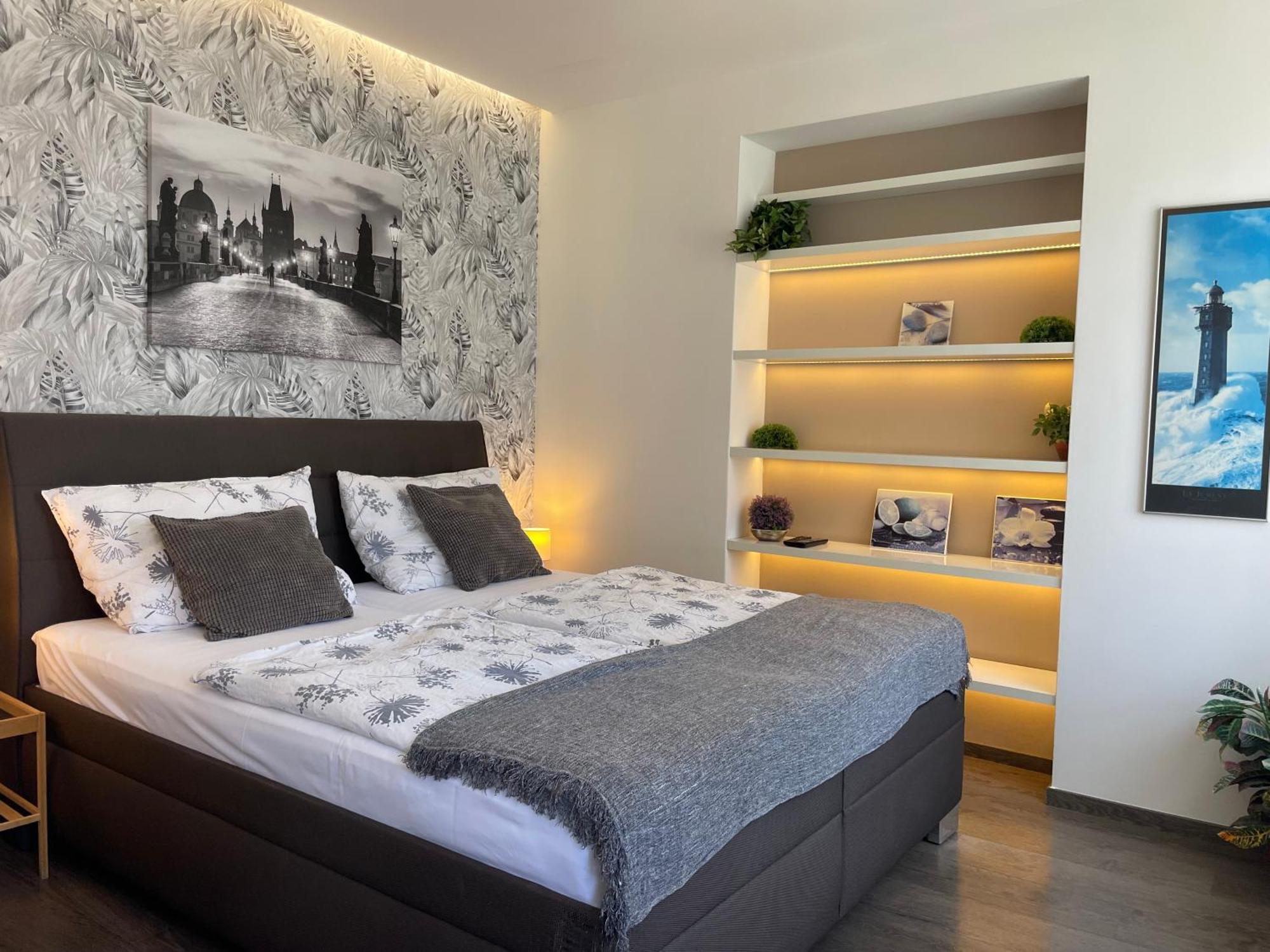 Agnes - Apartments Прага Экстерьер фото