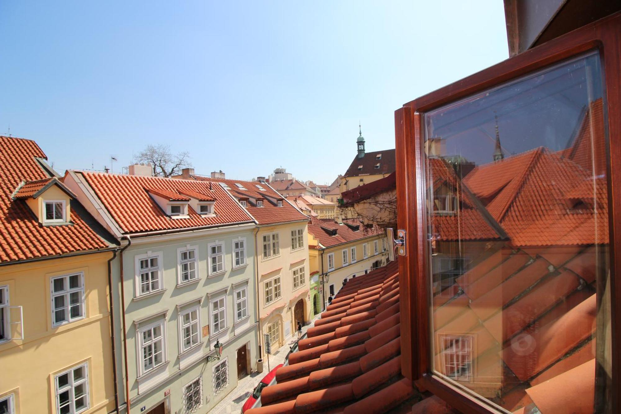 Agnes - Apartments Прага Экстерьер фото