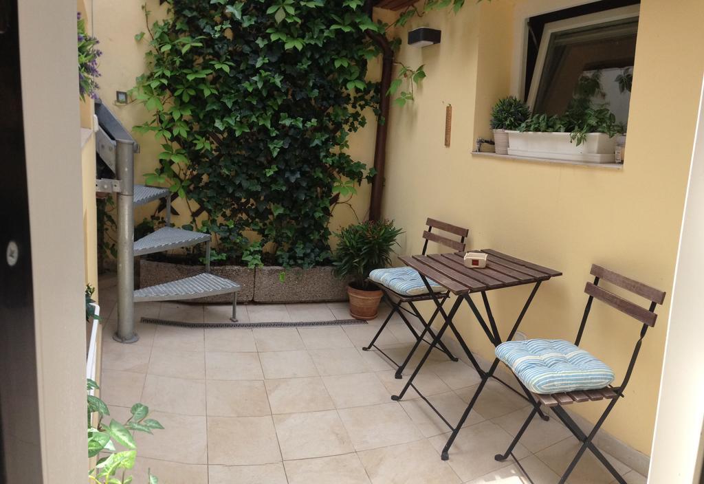 Agnes - Apartments Прага Экстерьер фото