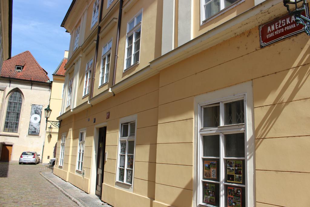 Agnes - Apartments Прага Экстерьер фото