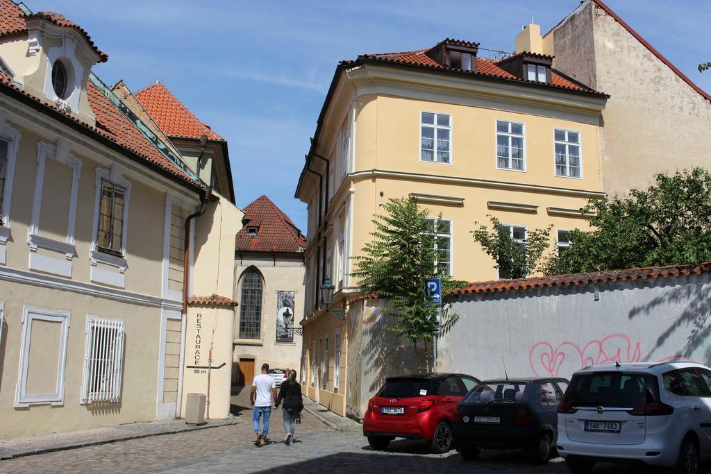 Agnes - Apartments Прага Экстерьер фото