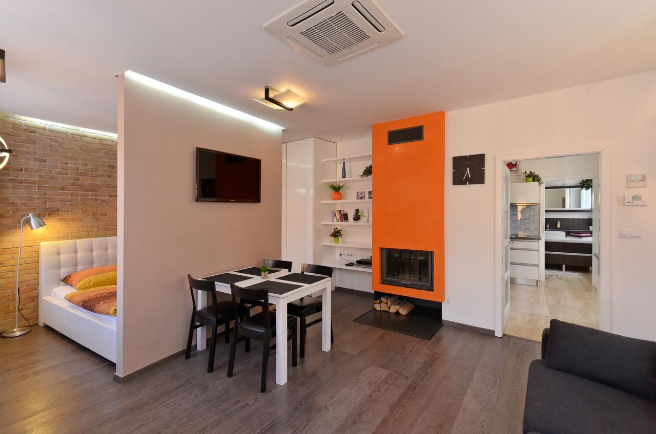 Agnes - Apartments Прага Экстерьер фото
