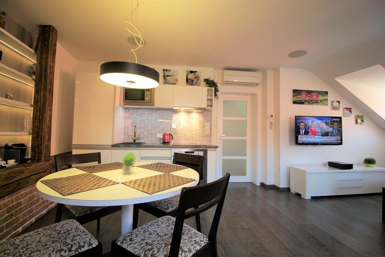 Agnes - Apartments Прага Экстерьер фото