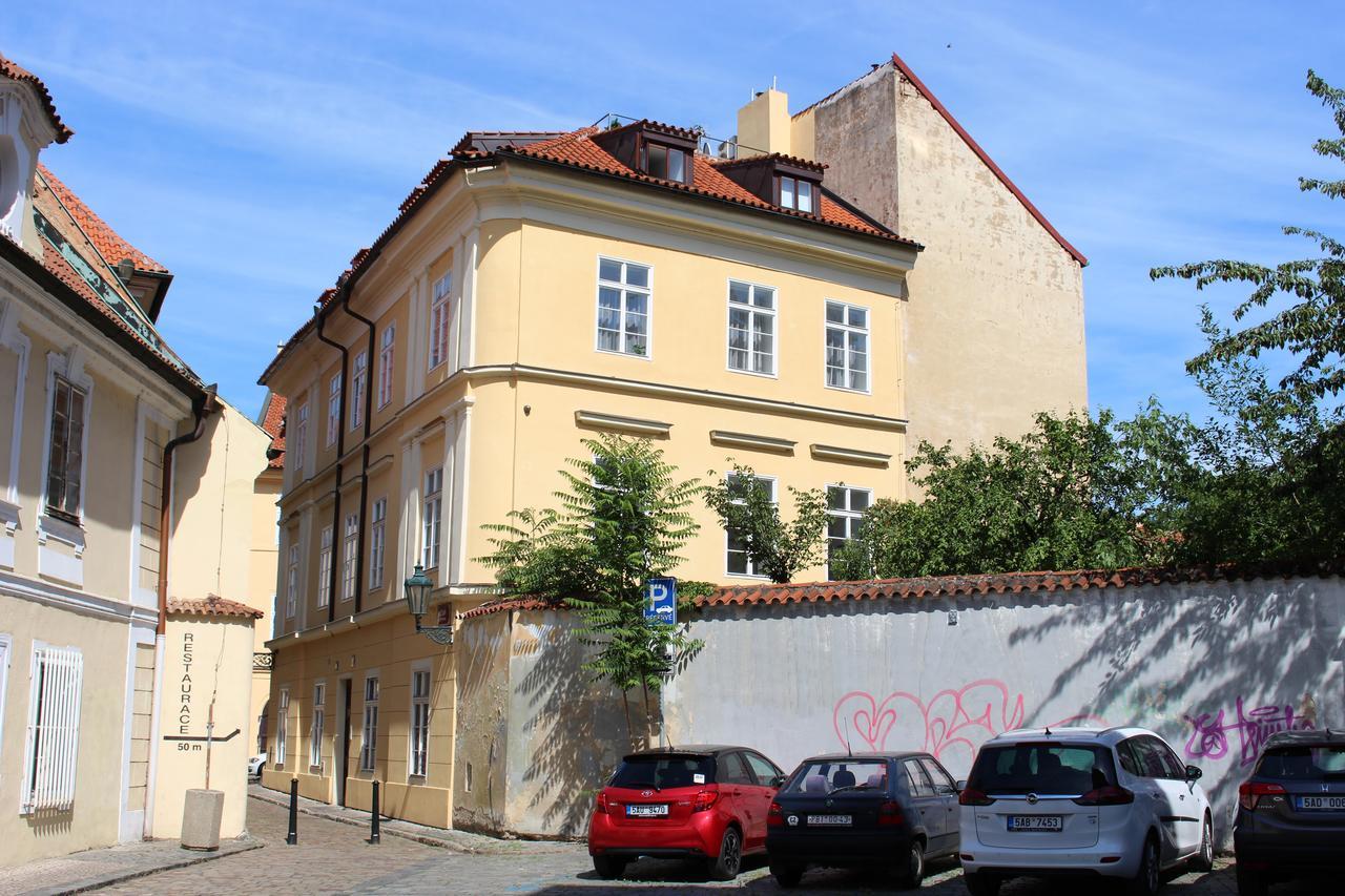 Agnes - Apartments Прага Экстерьер фото