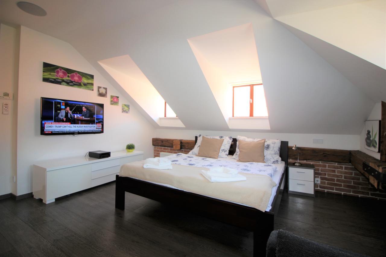 Agnes - Apartments Прага Экстерьер фото
