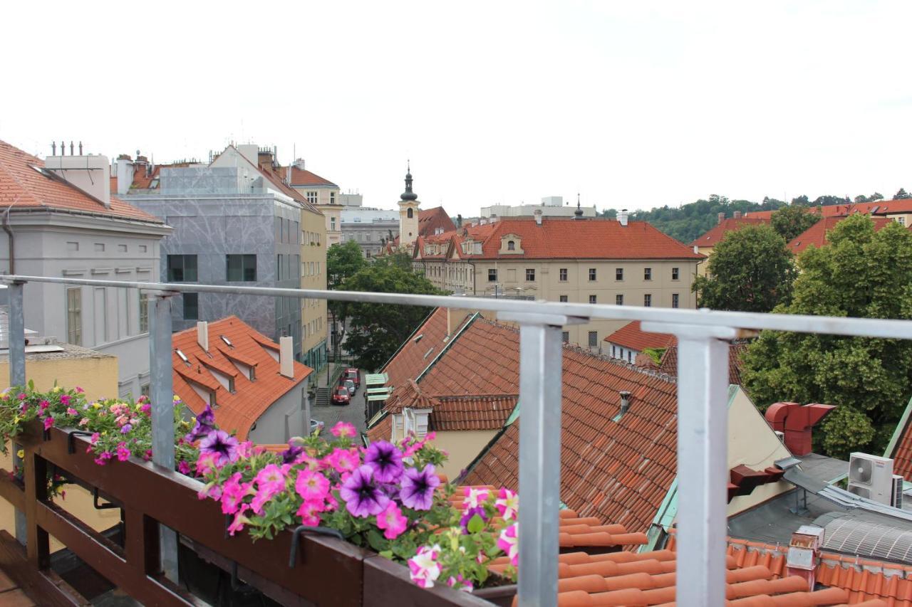 Agnes - Apartments Прага Экстерьер фото