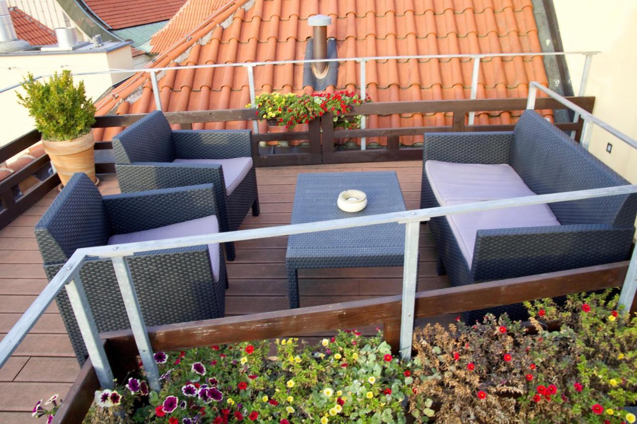 Agnes - Apartments Прага Экстерьер фото